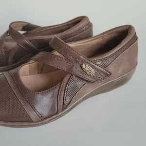 Clarks Shoes Clarks Everyday Flats Evianna Crown Poshmark